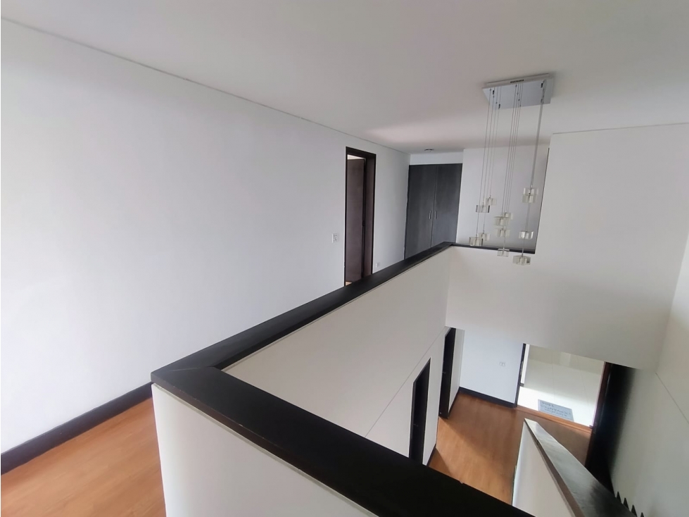 Apartamento Duplex en arriendo piso 12 sector El Cable 145m2 — foto 5