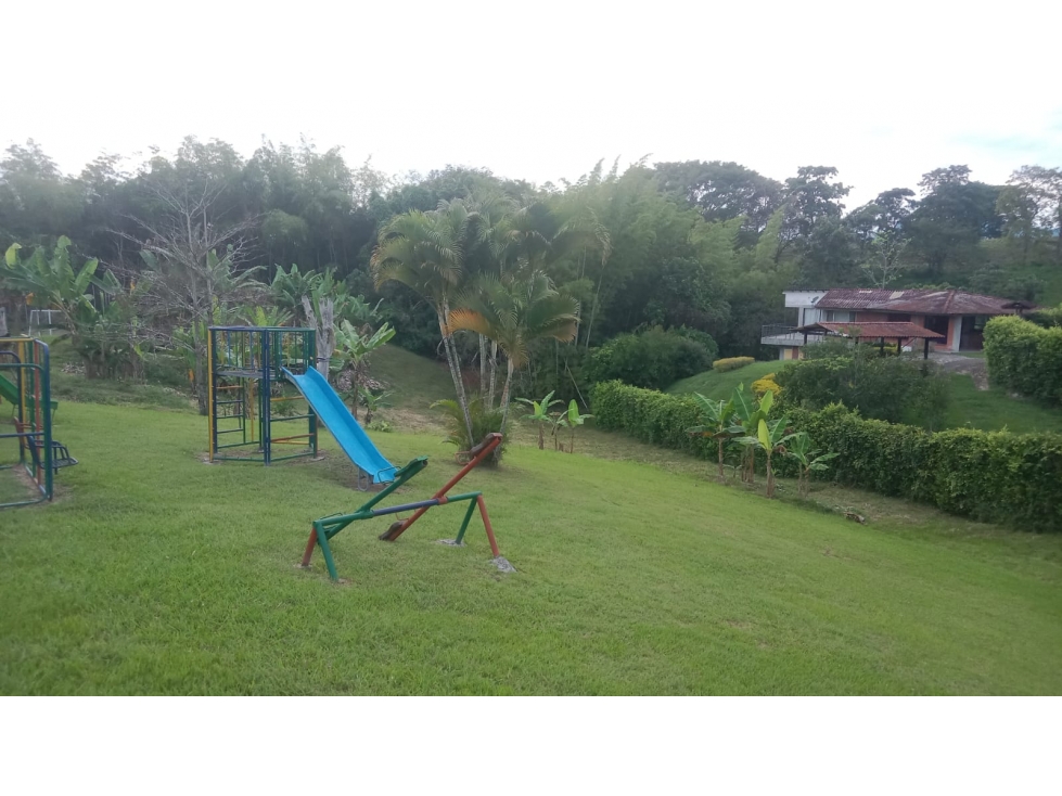 Casa campestre en venta condominio Santagueda