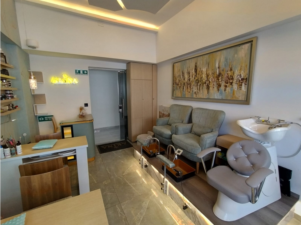 Local comercial de 35m2 centro ideal para salon de belleza - 3