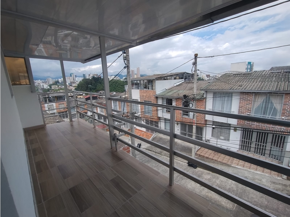 Casa en venta 3 niveles mirador de la carola — foto 5