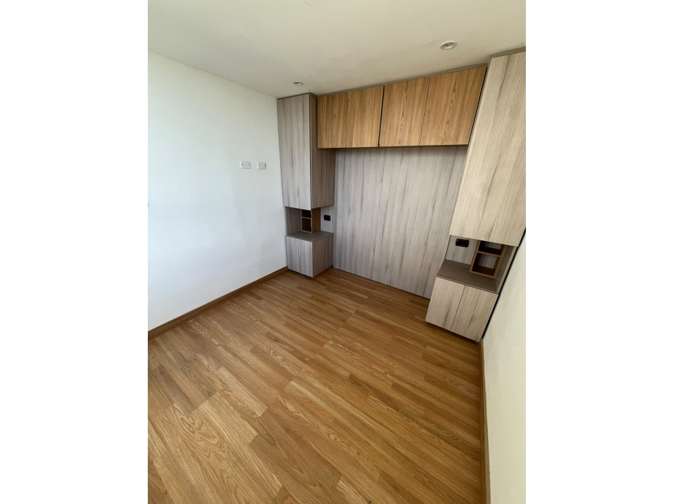 Apartamento en Arriendo sector Alcazares — foto 4