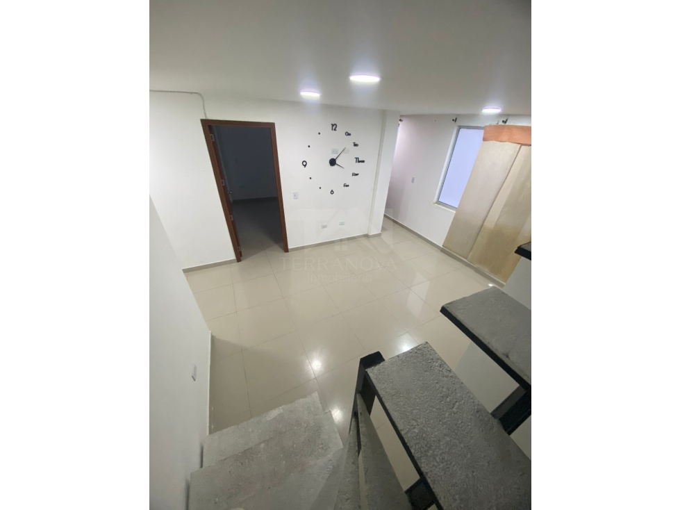 Apartamento Duplex en venta campohermoso