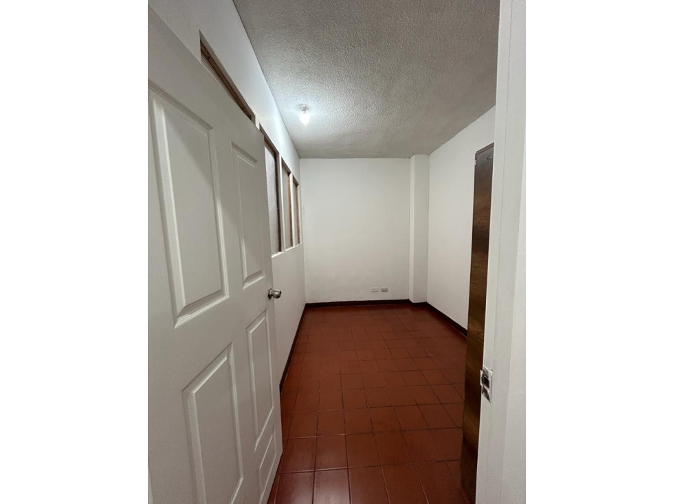 Apartaestuio - Local en venta 48m2 barrio San Joaquin — foto 6