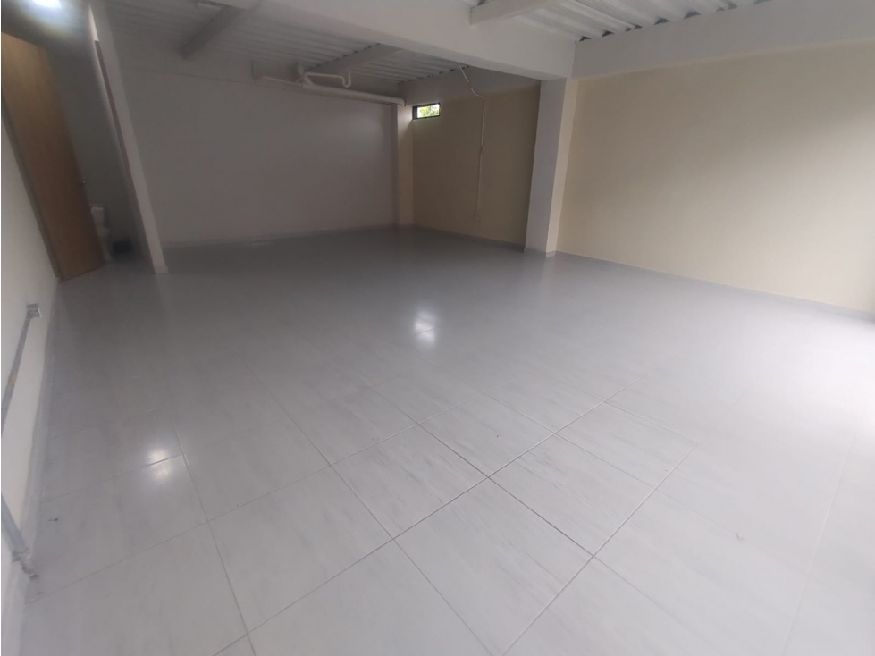 Local comercial de 48m2 sector Minitas — foto 6