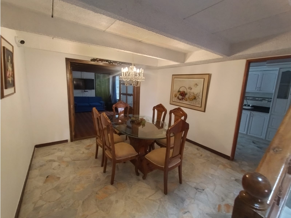 Casa en venta barrio Colseguros 180m2 — foto 3
