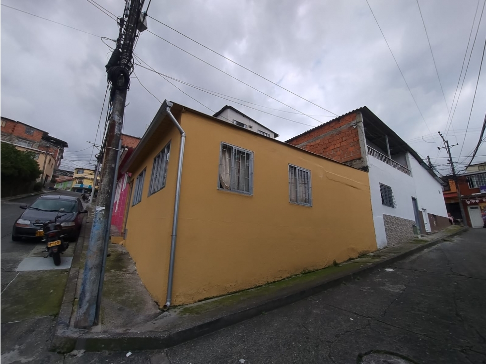 Casa Lote Solar de 54m2 barrio Kennedy - Manizales