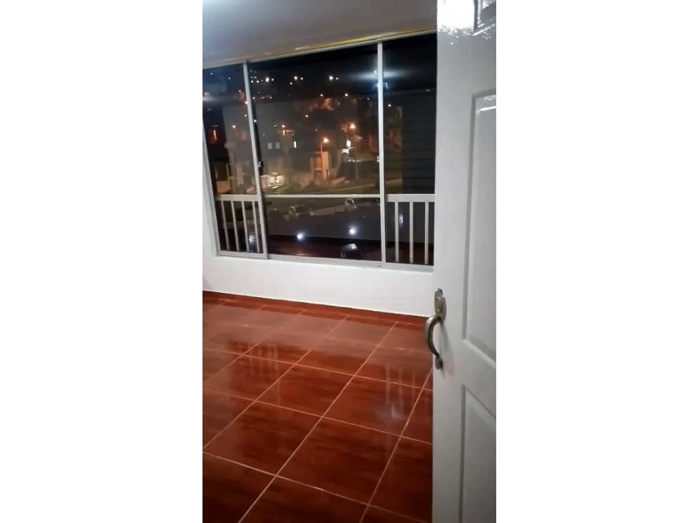 Apartamento en Arriendo sector Puertas del Sol - 1