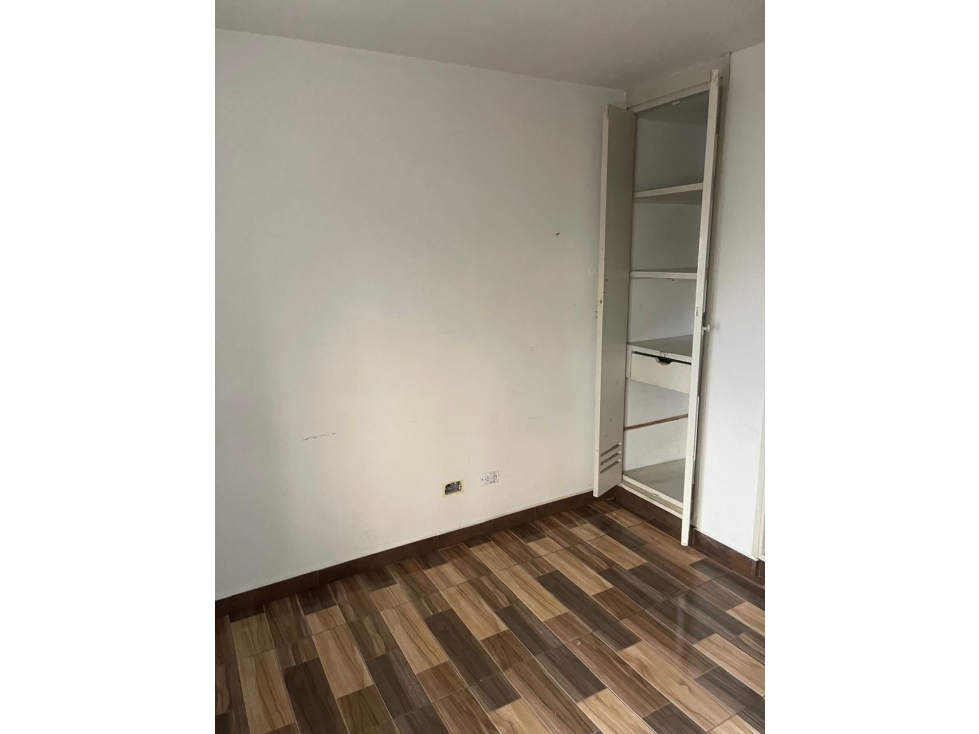 Apartamento en Arriendo sector Milan — foto 5
