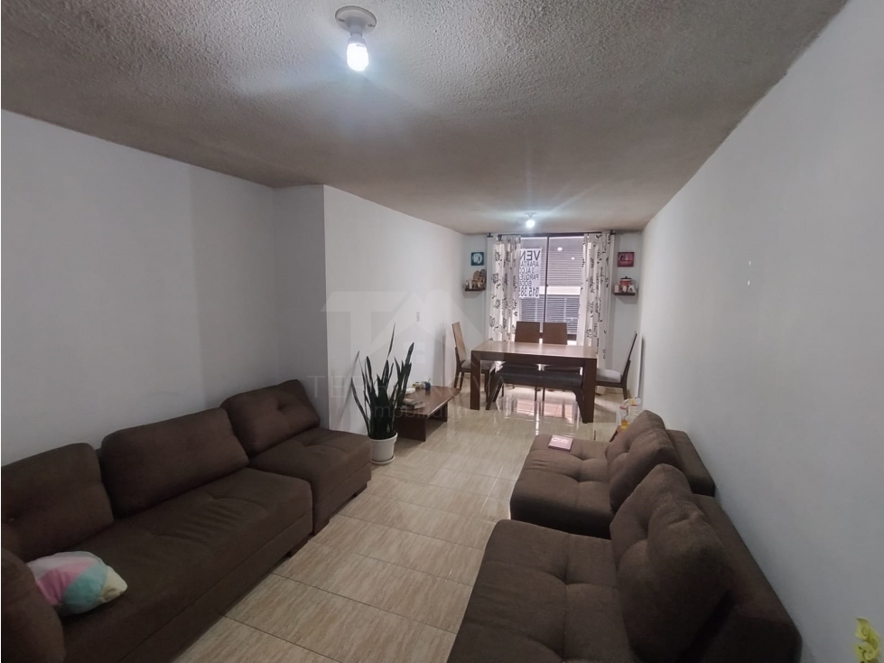 Apartamento en venta 80m2 sector Colseguros — foto 2