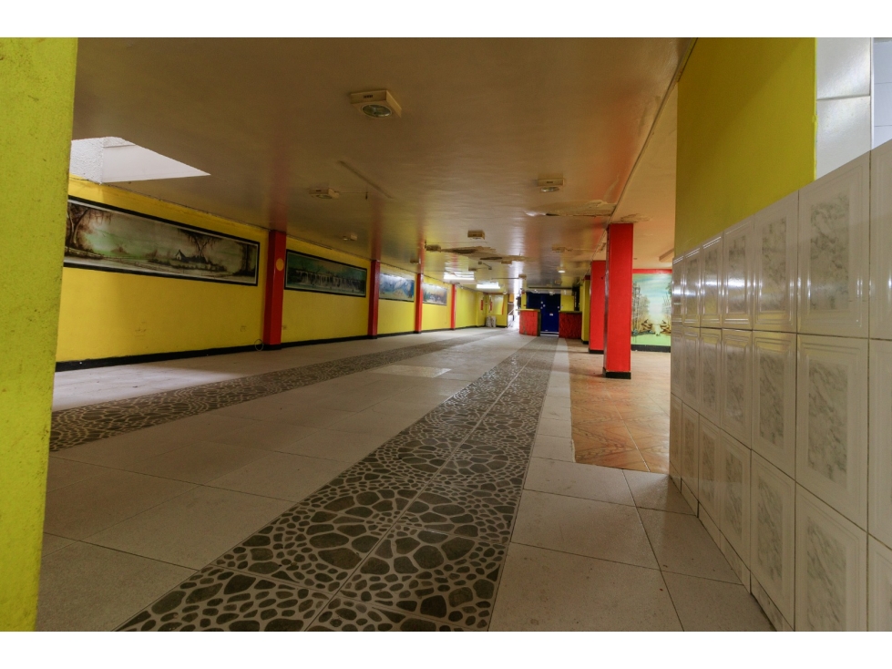 VENDO/ARRIENDO CENTRO CCIAL 1.100M2 - 20 LOCALES/OFF RESTREPO MH - 4