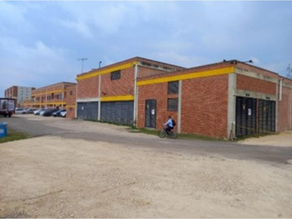 VENTA BODEGA 15.349m2 - LOTE 37.408m2 MOSQUERA - 1