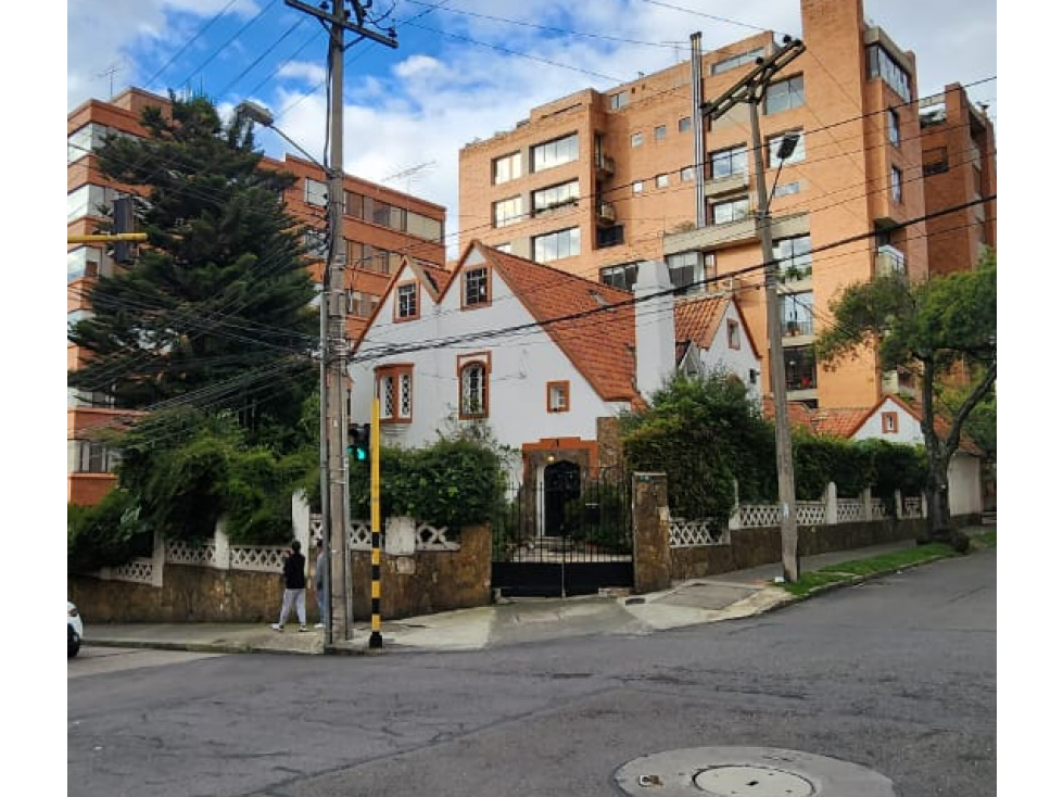 VENTA o PERMUTA CASA CONSERVACION 675M2 6H/3B/1B/5G ROSALES