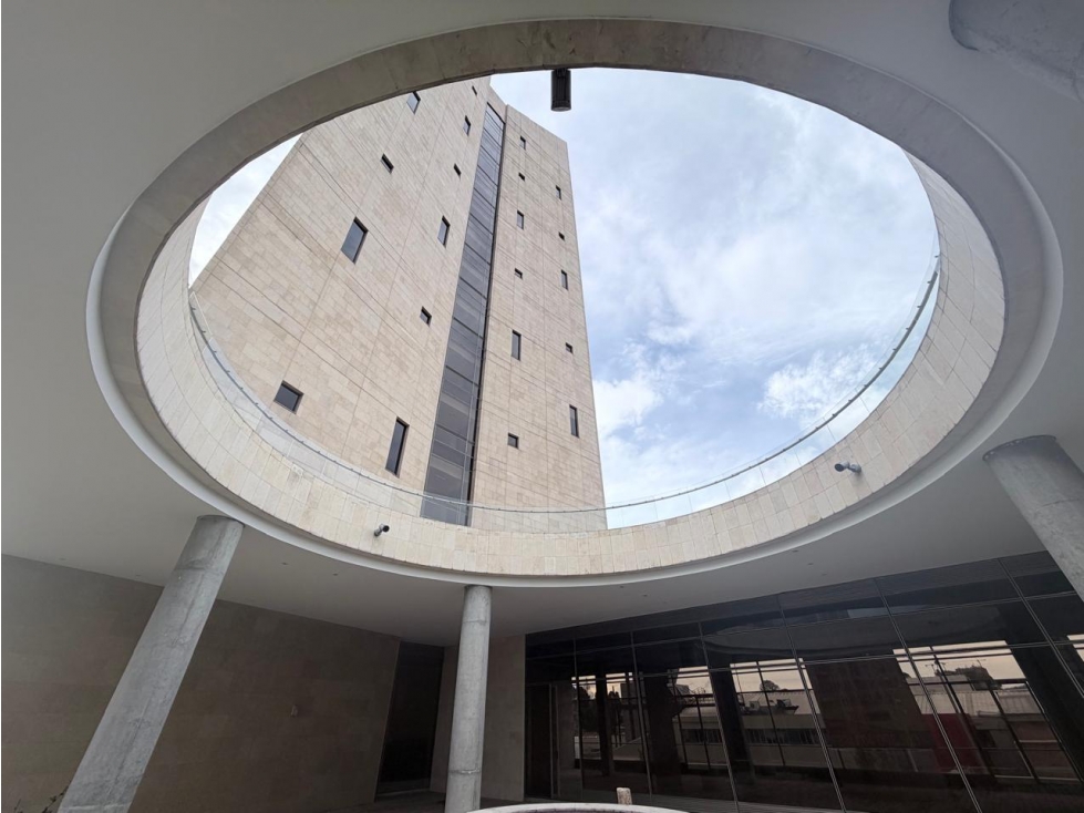 ARRIENDO LOCAL COMERCIAL DUPLEX AREA 323 M² + TERRAZA 266m2 FLORESTA — foto 2