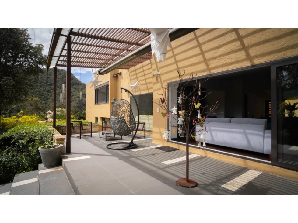 Venta o Permuta CASA 795m2 - Lote 2300m2 a 1.5 KM del PEAJE DE PATIOS