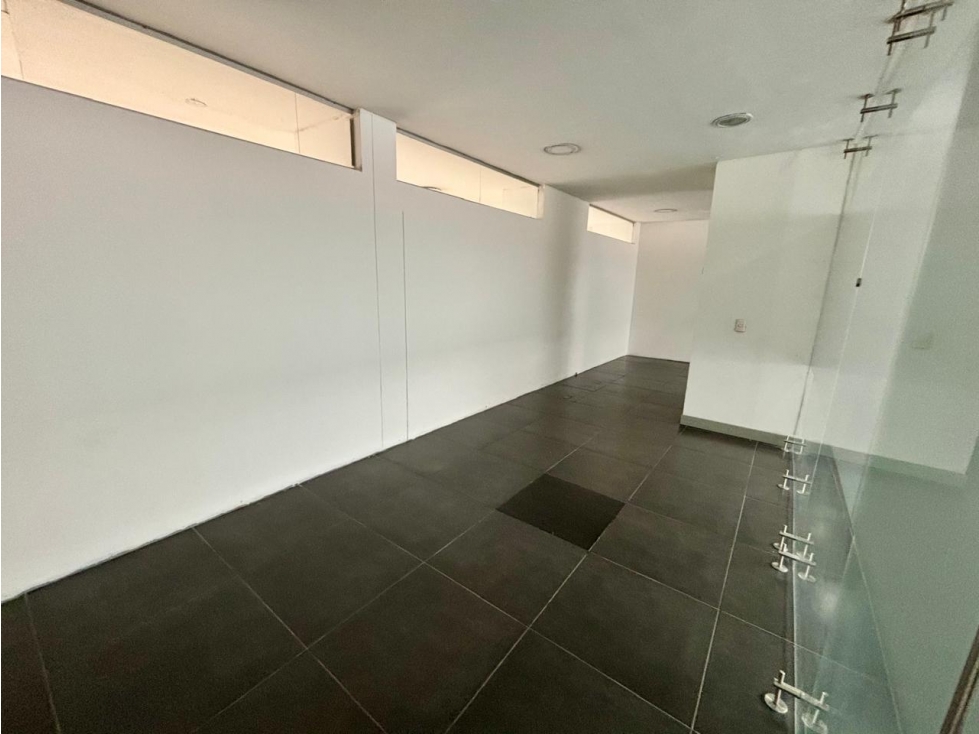 ARRIENDO LOCAL COMERCIAL EXTERIOR - OFICINA 470m2 CHICO NAVARRA — foto 6