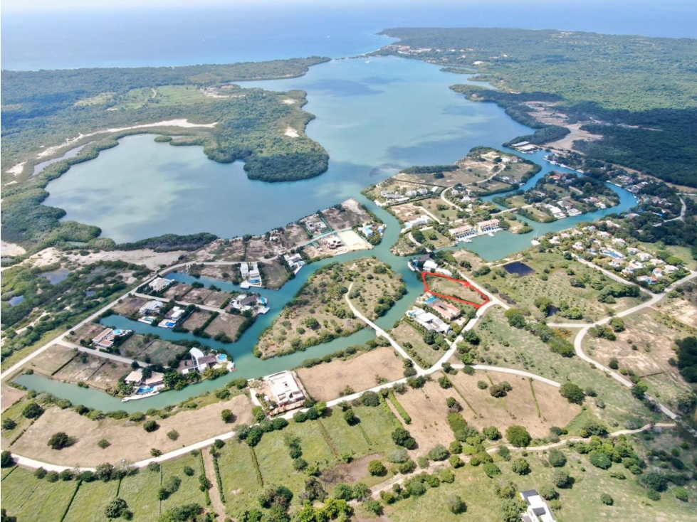 VENTA CASA 260m2 LOTE 837m2 - PLAYA CLUBHOUSE BARU CARTAGENA — foto 2
