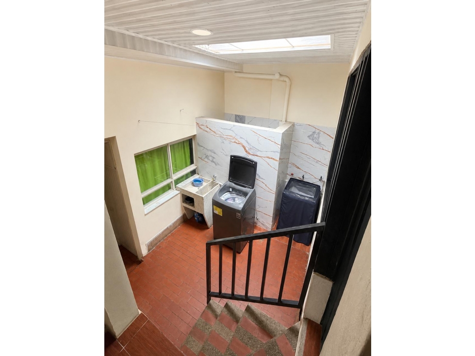 VENTA / PERMUTA CASA 450m2 (5 APTOS) Barrio Sta Rita Armenia — foto 3