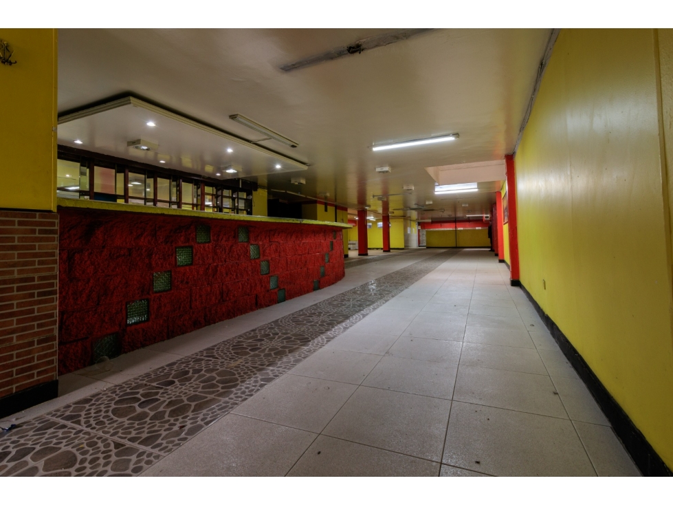 VENDO/ARRIENDO CENTRO CCIAL 1.100M2 - 20 LOCALES/OFF RESTREPO MH - 3