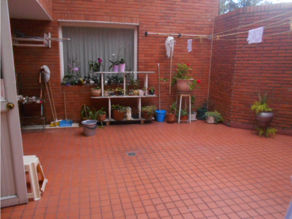 VENTA CASA 974m2 + PISCINA LOTE 2.744m2 SUBA — foto 6