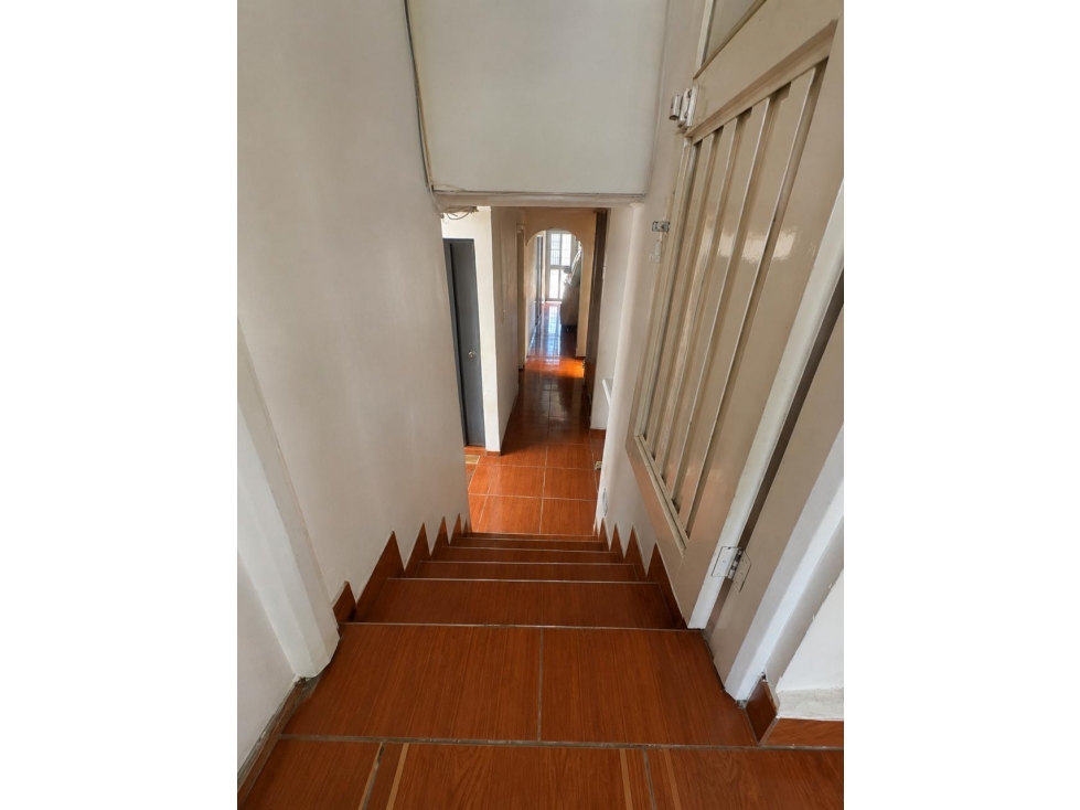 VENTA / PERMUTA CASA 450m2 (5 APTOS) Barrio Sta Rita Armenia — foto 4
