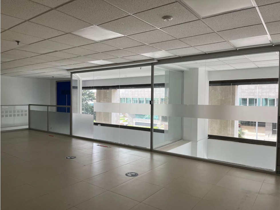 VENTA ARRIENDO LOCAL - OFICINA 181m2 -MEZZANINE COMERCIAL USAQUEN — foto 2