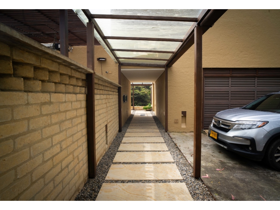 Venta o Permuta CASA 795m2 - Lote 2300m2 a 1.5 KM del PEAJE DE PATIOS — foto 5
