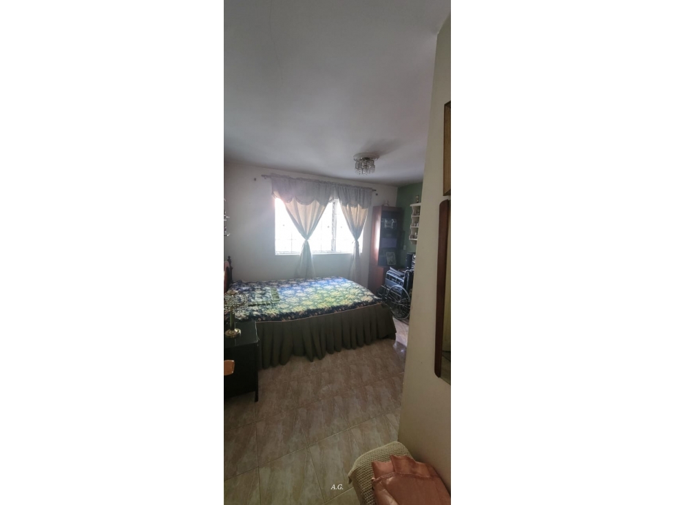 VENTA DE CASA LAURELES, MEDELLIN — foto 6