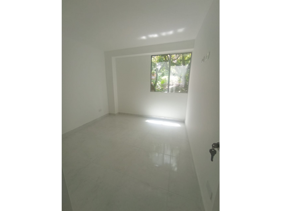 SE VENDE APARTAMENTO EN ROBLEDO — foto 2