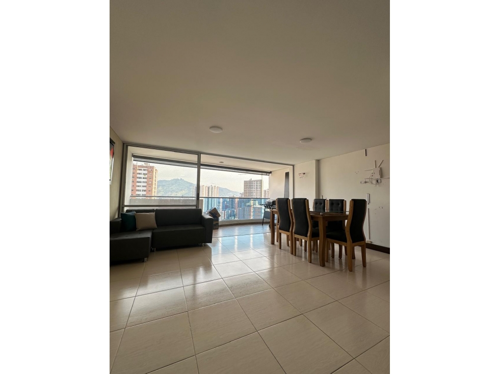 se vende apto en sabaneta tres esquinas