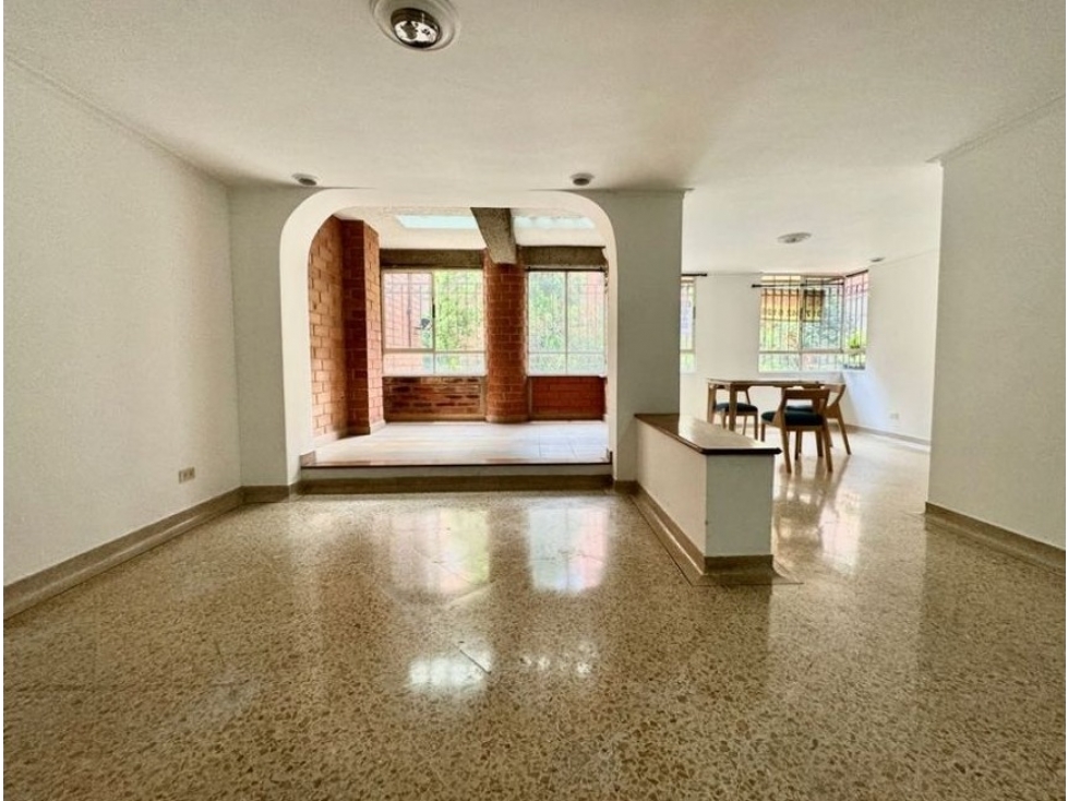 Venta De Apartamento En Laureles, Medellin — foto 2