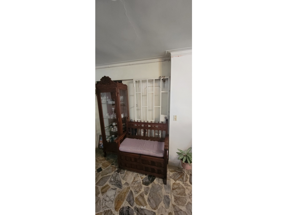 VENTA DE CASA LAURELES, MEDELLIN — foto 4
