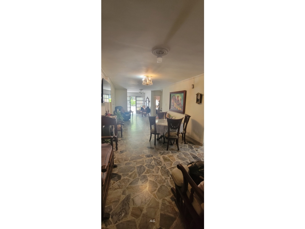 VENTA DE CASA LAURELES, MEDELLIN — foto 3