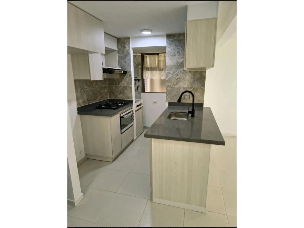 APARTAMENTO EN VENTA EN LOMA DE LOS BERNAL MEDELLIN