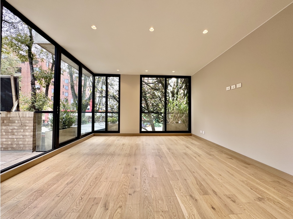 APARTAMENTO CON TERRAZA EN CHICO-CABRERA