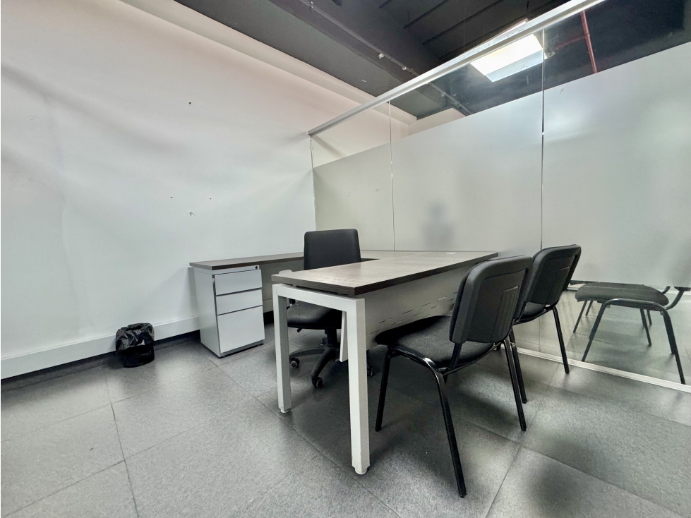 OFICINA AMOBLADA EN CORREDOR EMPRESARIAL DE SALITRE — foto 6