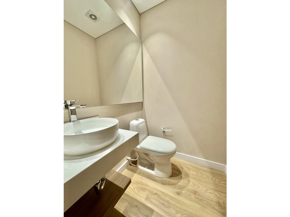 Hermoso Apartamento con balcón — foto 5
