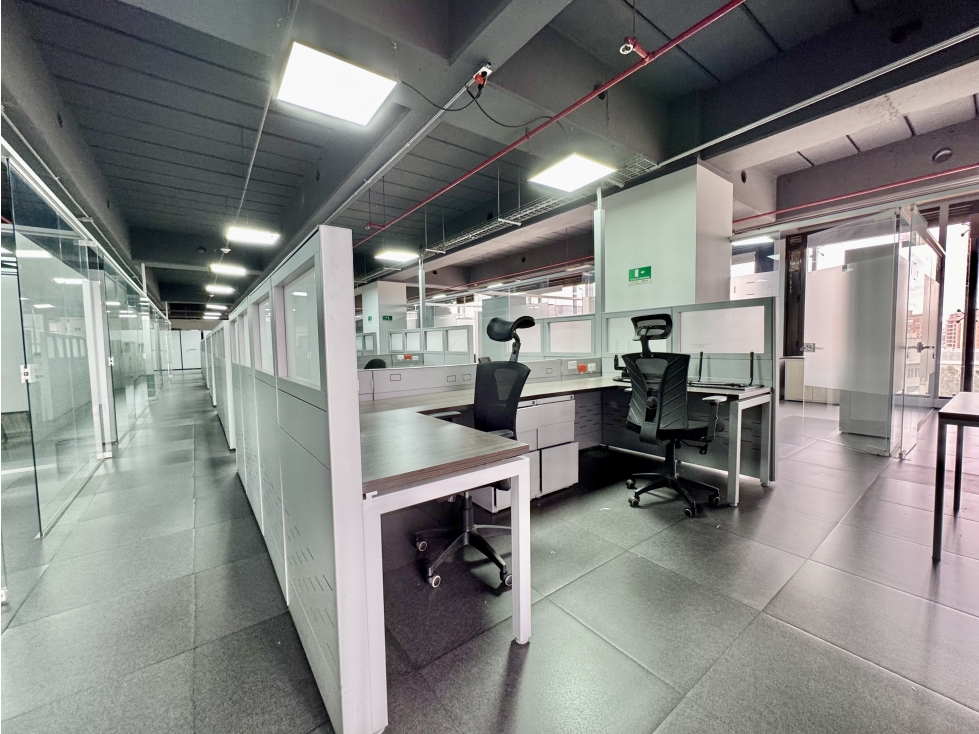 OFICINA EN CORREDOR EMPRESARIAL DEL SALITRE — foto 4