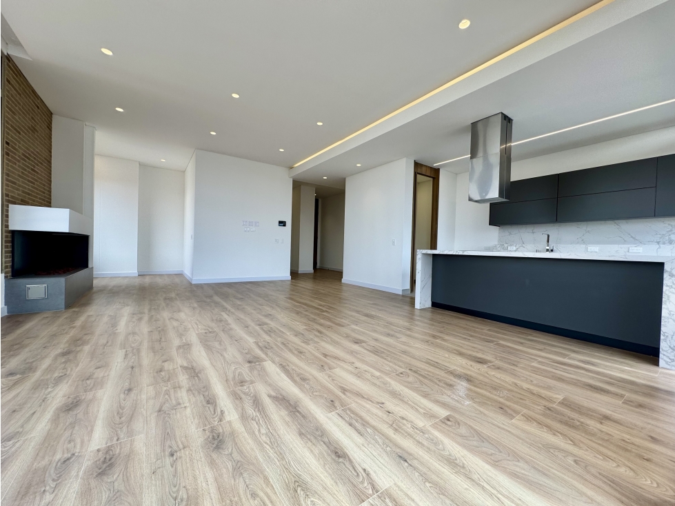 Moderno y amplio Apartamento con vista exterior y balcón — foto 4