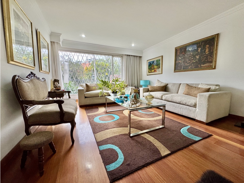 VENTA DE GRAN CASA UBICADA EN SAN PATRICIO
