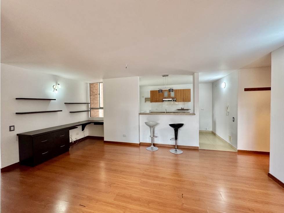 APARTAMENTO 3 HABITACIONES EN ALAMEDA 170 — foto 2