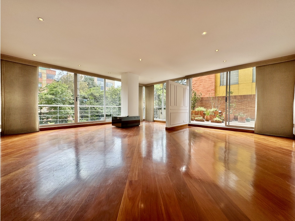 Venta de Hermoso Apartamento con Terraza — foto 3