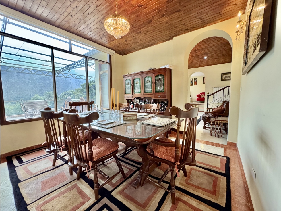 CASALOTE DE 6.600 M2 ENTRE LA NATURALEZA — foto 4