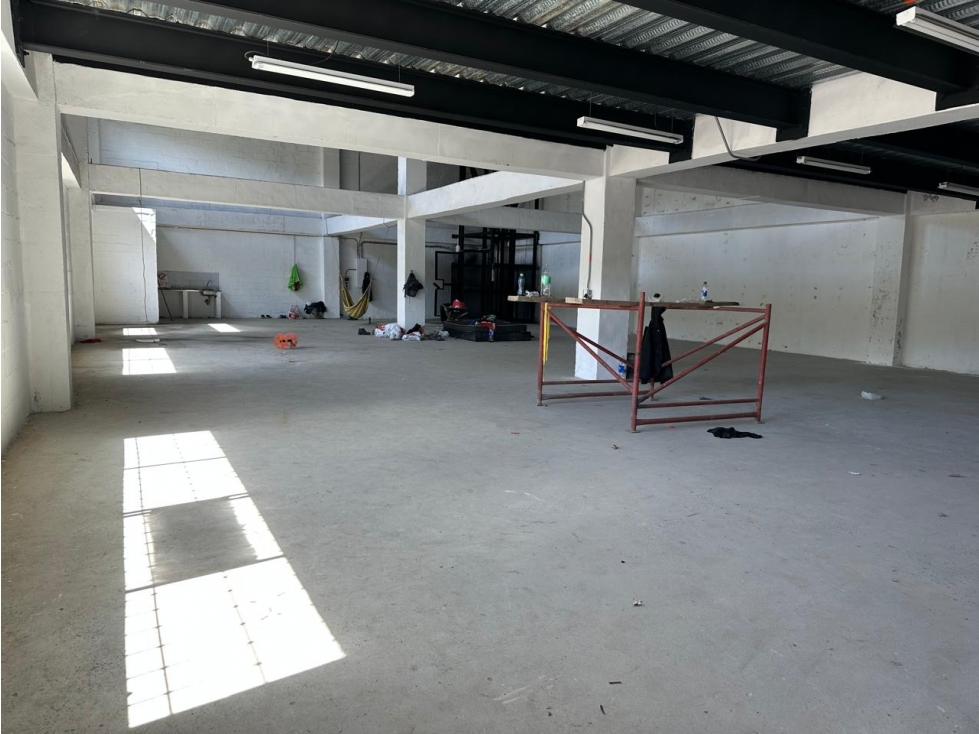 VENTA BODEGA INDUSTRIAL EN GUARNE SOBRE LA AUTOPISTA MEDELLIN BOGOTÁ - 2