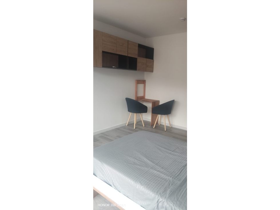 apartamento semi amoblado edificio 33 dc — foto 2