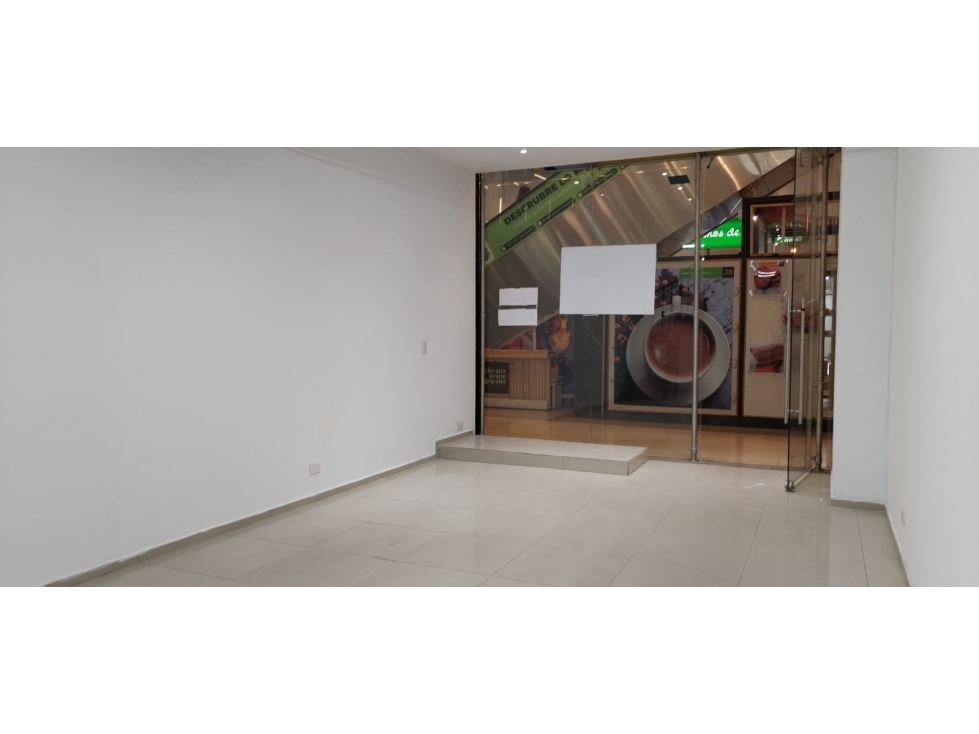 Vendo Oficina de 60 M2 en C.C. METROPOLIS