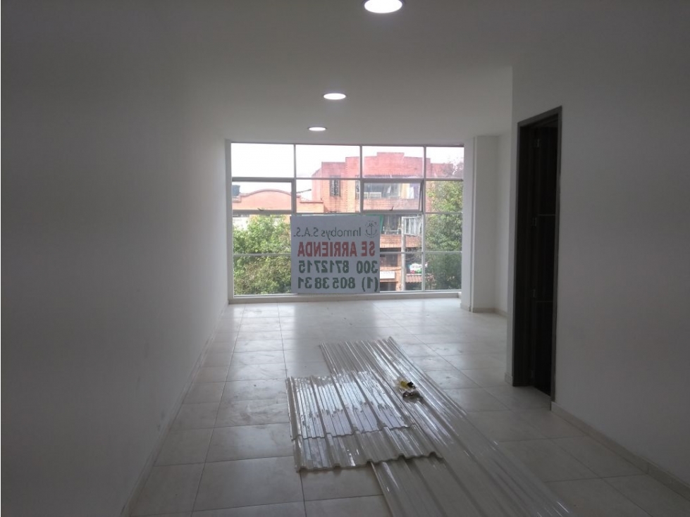 Se arrienda oficina de 60 m2 Galerias — foto 3