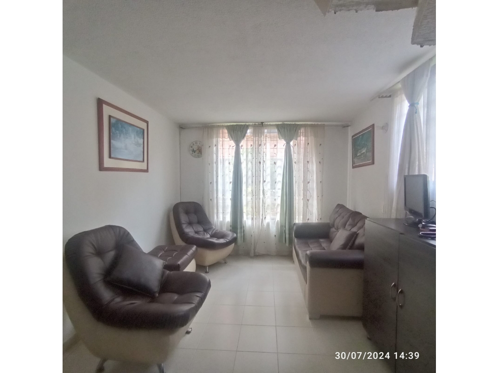 SE VENDE CASA EN SENDEROS DE FUNZA ETAPA 2 - 3