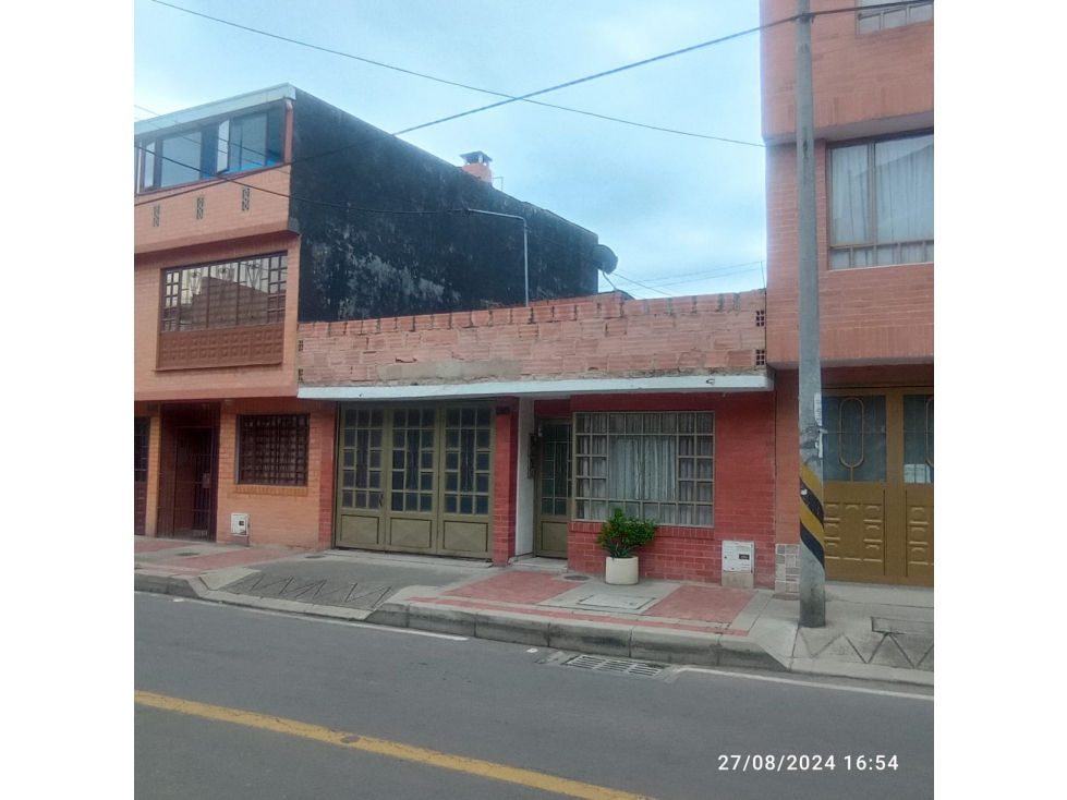SE VENDE CASA LOTE EN VILLA PAOLA UBICADO EN FUNZA