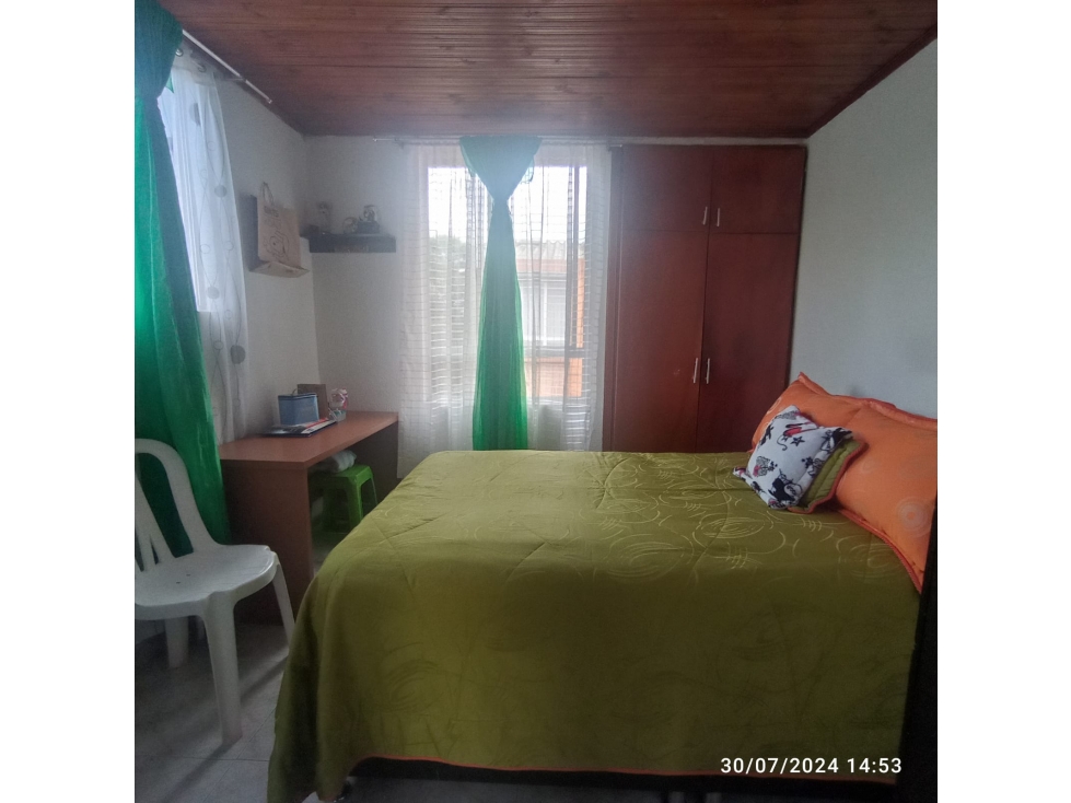 SE VENDE CASA EN SENDEROS DE FUNZA ETAPA 2 - 5