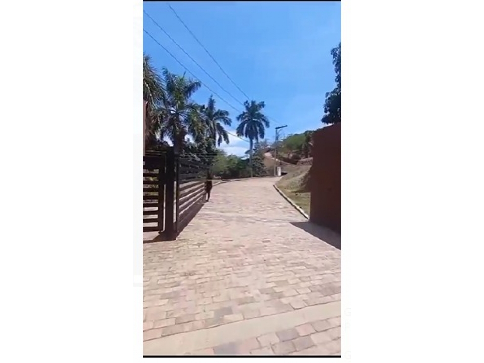 SE VENDE LOTE ESQUINERO EN EL CONDOMINIO VERDE MAR EN APULO - 2